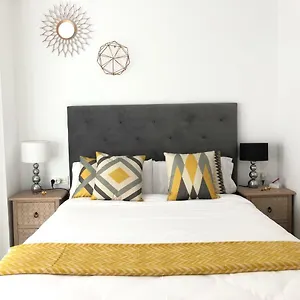 https://ancha-ave-centro-malaga-madmar-lujo-new-zambrano.es-andalucia.com